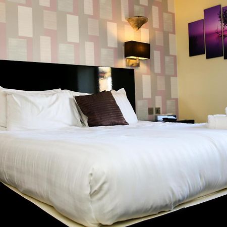 Oak Royal Hotel, Golf And Country Club Chorley  Bagian luar foto