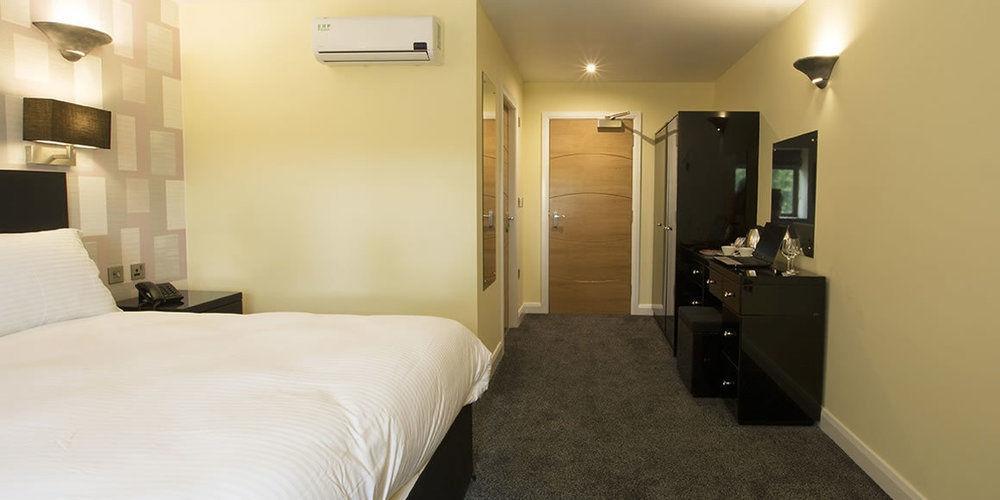 Oak Royal Hotel, Golf And Country Club Chorley  Bagian luar foto