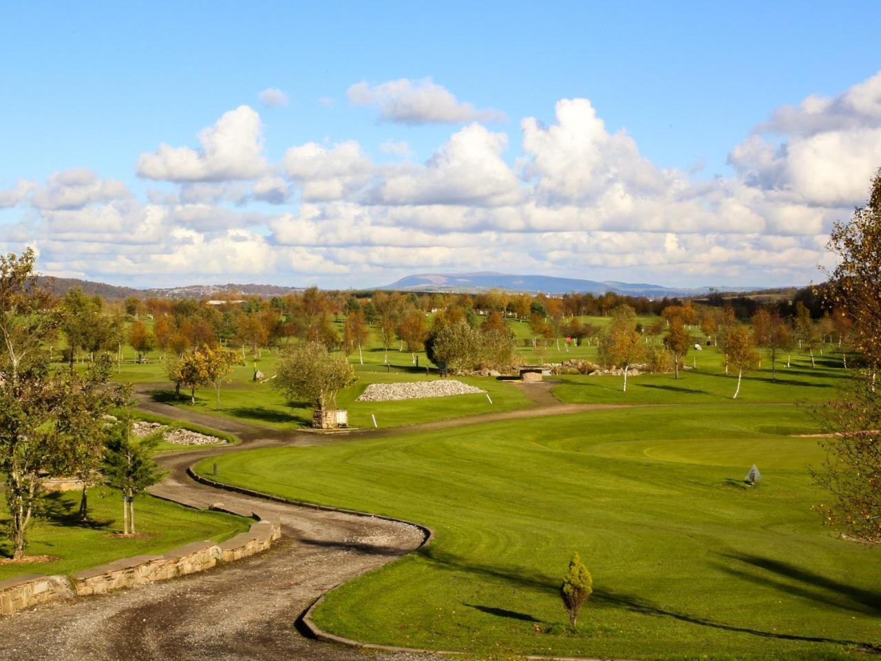 Oak Royal Hotel, Golf And Country Club Chorley  Bagian luar foto